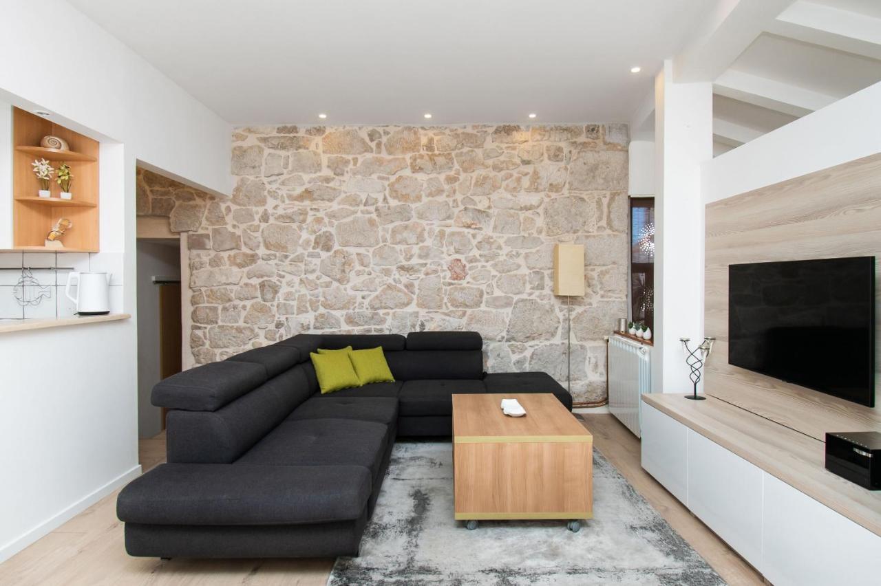 Apartment Julija Vodice Bagian luar foto